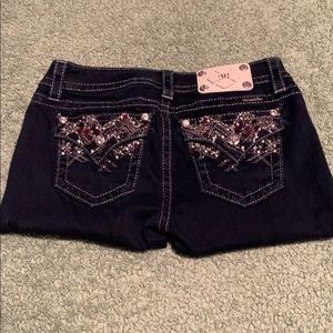 Almost NEW Miss Me Jeans 27/31 Easy skinny. Dark
